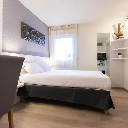 Kyriad Strasbourg Nord - Palais Des Congrès Hotel 3*