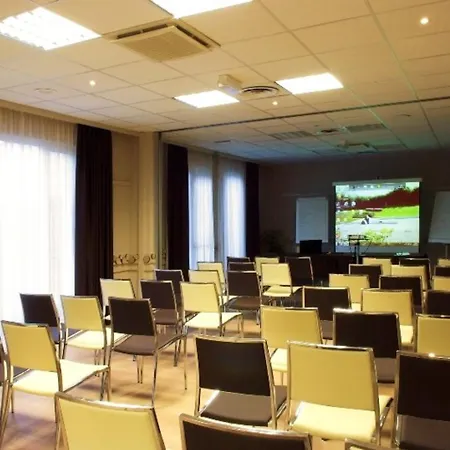 Hotel Ibis Styles Strasbourg Nord Palais Des Congres 3*